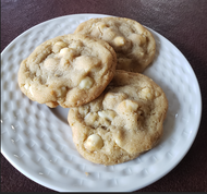 Macadamia White Chocolate Cookies