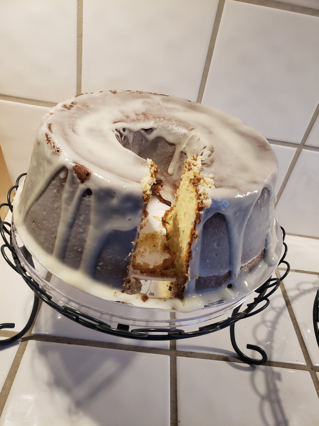 This delicious pound cake is made with cream cheese, butter, and a blend of tasty ingredients. Comes with or without a mouth-watering glaze.
